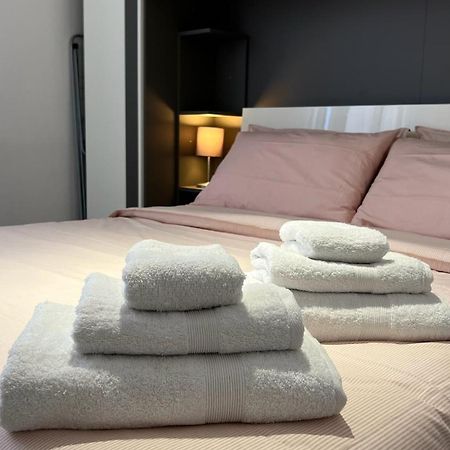 Rafael Milano - 10 Min From Linate Airport, Centrale Fs, Ospedale San Raffaele Daire Dış mekan fotoğraf