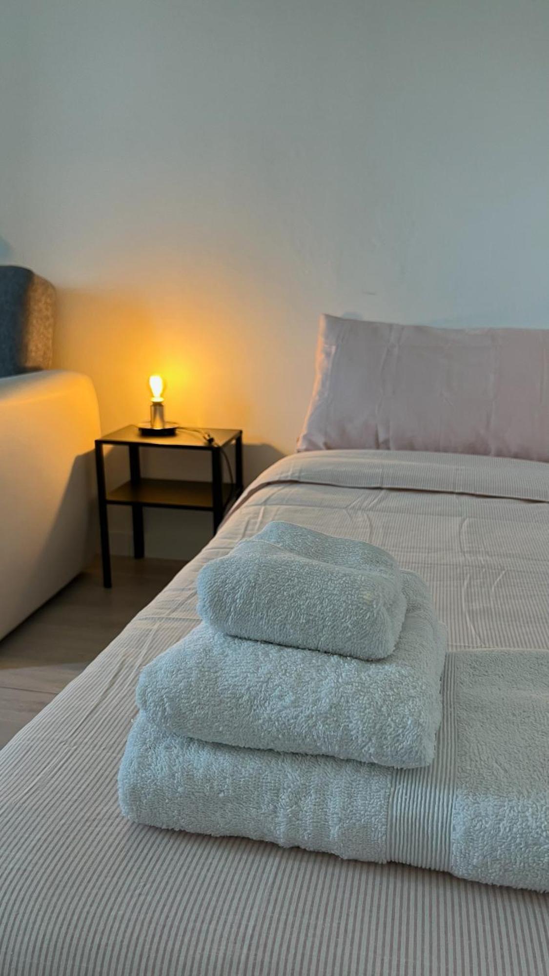 Rafael Milano - 10 Min From Linate Airport, Centrale Fs, Ospedale San Raffaele Daire Dış mekan fotoğraf